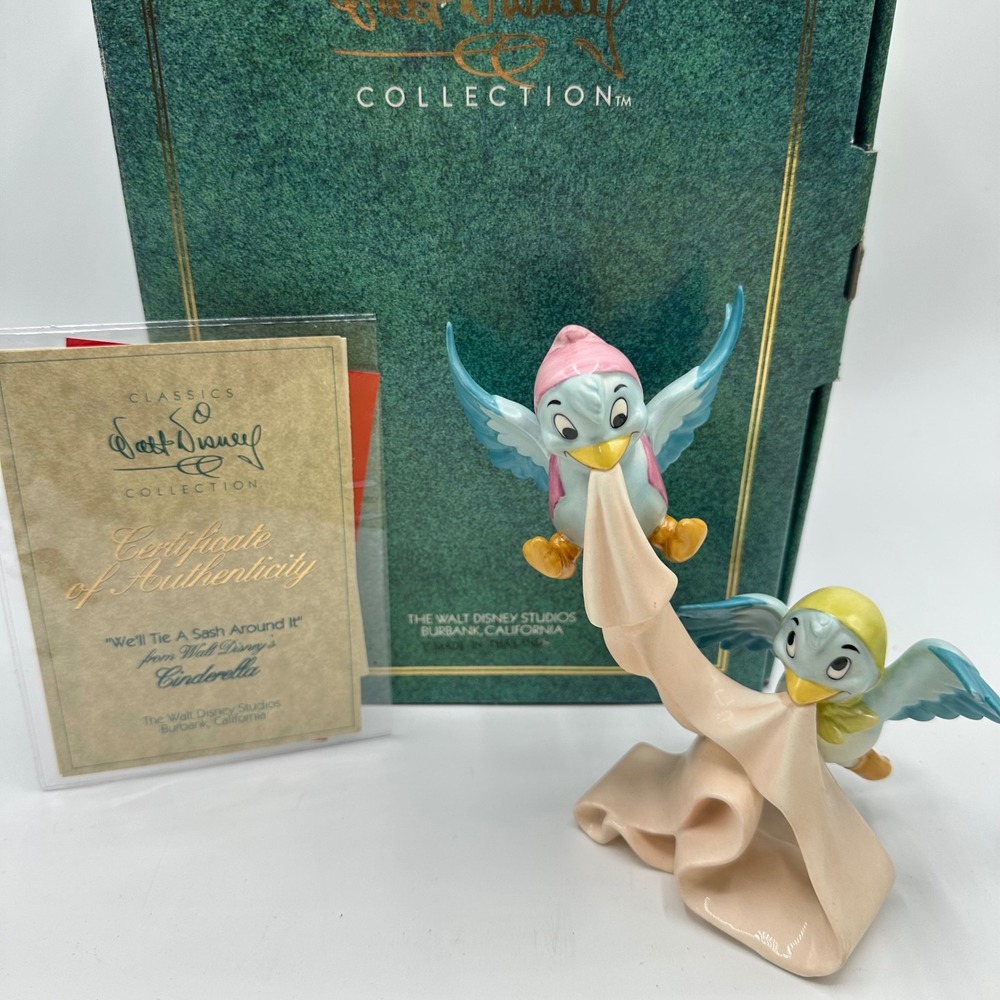 WDCC Cinderella Birds With Sash We'll Tie A Sash Around It Figurine COA Box